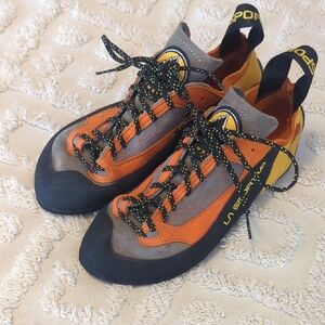 La Sportiva Lace Up Climbing Shoes M7/W8